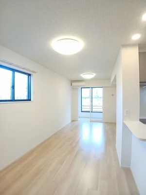 福山市のマンスリーマンション・ウィークリーマンション「カーサ・ラッフィナートⅡ　Ｂ 104・洋室(No.1301543)」メイン画像