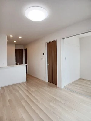 のマンスリーマンション・ウィークリーマンション「ヒルクレアＷＥＳＴ 205・洋室(No.1301591)」メイン画像