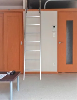 のマンスリーマンション・ウィークリーマンション「レオパレスオネスティⅤ 201(No.1301700)」メイン画像