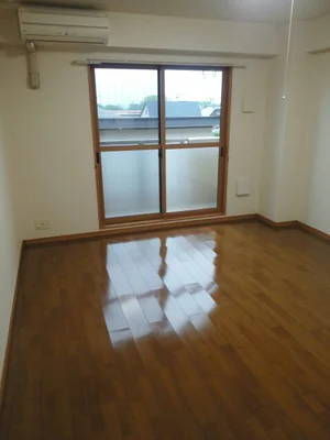 のマンスリーマンション・ウィークリーマンション「Ｃｏｎ　Ｂｒｉｏ 308・洋室(No.1302098)」メイン画像