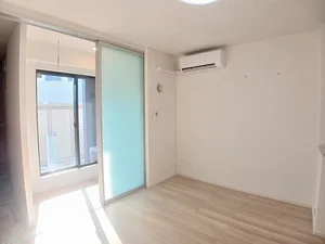 のマンスリーマンション・ウィークリーマンション「ソルクレストⅡ 103・洋室(No.1302170)」メイン画像