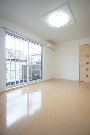 のマンスリーマンション・ウィークリーマンション「アンソレイエⅢ 101・洋室(No.1302195)」メイン画像