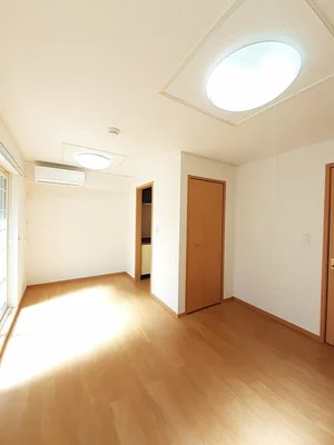 のマンスリーマンション・ウィークリーマンション「リヴェール大南 102・洋室(No.1302279)」メイン画像