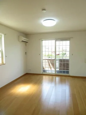 のマンスリーマンション・ウィークリーマンション「ヴィラ・ジャスティスⅢ 101・洋室(No.1302309)」メイン画像