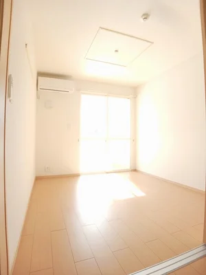 見附市のマンスリーマンション・ウィークリーマンション「リバーサイド　セナ 102・洋室(No.1302342)」メイン画像