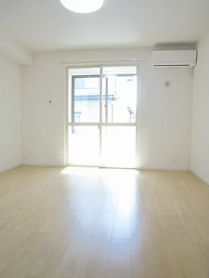 長岡大学周辺のマンスリーマンション・ウィークリーマンション「イリーデ・セレーノⅠ 102・洋室(No.1302349)」メイン画像