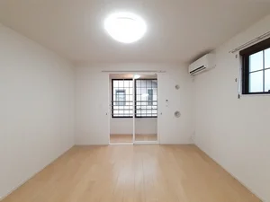 のマンスリーマンション・ウィークリーマンション「リーベ富岡 203・洋室(No.1302382)」メイン画像