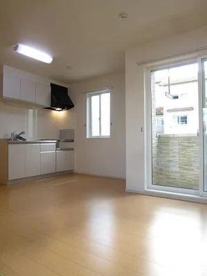 のマンスリーマンション・ウィークリーマンション「ラフィーネ坂本 103・洋室(No.1302436)」メイン画像