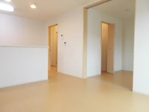 のマンスリーマンション・ウィークリーマンション「シエルトゥールＭ．Ｋ．三雲 201・洋室(No.1302437)」メイン画像