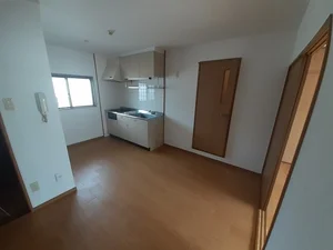 のマンスリーマンション・ウィークリーマンション「サンファミール西庄 202・洋室(No.1302452)」メイン画像