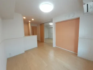 のマンスリーマンション・ウィークリーマンション「アンダンテ郡津 103・洋室(No.1302503)」メイン画像