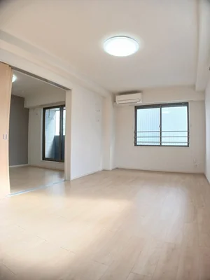 のマンスリーマンション・ウィークリーマンション「リジエ－ルⅠ 303・洋室(No.1302505)」メイン画像