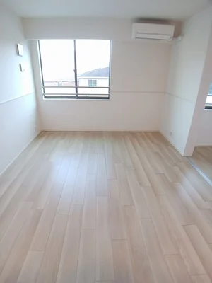 のマンスリーマンション・ウィークリーマンション「エスティタート　ブリランテ 204・洋室(No.1302557)」メイン画像