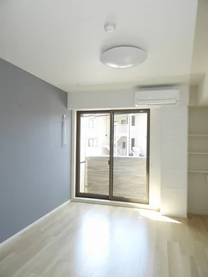 のマンスリーマンション・ウィークリーマンション「タームアクア 105・洋室(No.1302574)」メイン画像