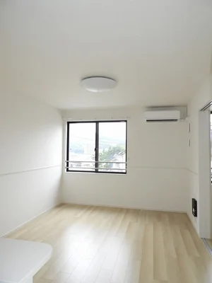 のマンスリーマンション・ウィークリーマンション「ハレ　ラキ　Ａ棟 202・洋室(No.1302587)」メイン画像