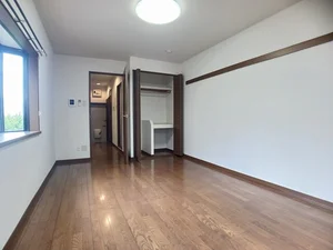 のマンスリーマンション・ウィークリーマンション「クレール穴生 107・洋室(No.1302594)」メイン画像