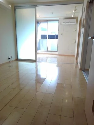 のマンスリーマンション・ウィークリーマンション「Ｇｌａｎｚ　Ｓａｋｕｒａ 105・洋室(No.1302641)」メイン画像