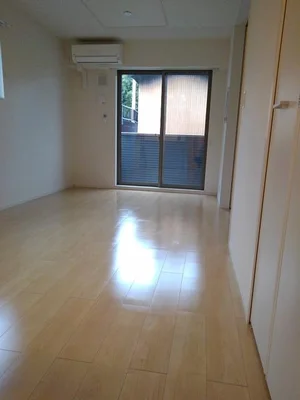 のマンスリーマンション・ウィークリーマンション「グランツェⅡ 101・洋室(No.1302648)」メイン画像