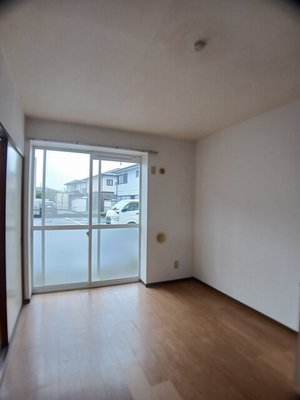 のマンスリーマンション・ウィークリーマンション「ニューエルディム宮島 103・洋室(No.1302842)」メイン画像