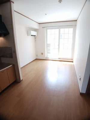 のマンスリーマンション・ウィークリーマンション「メゾン・サンパティーク 202・洋室(No.1302940)」メイン画像