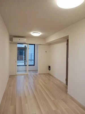 のマンスリーマンション・ウィークリーマンション「メゾン　ドゥ　エスポアール　Ⅲ 103・洋室(No.1303045)」メイン画像