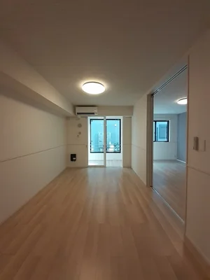 のマンスリーマンション・ウィークリーマンション「セレナヴィータⅡ 102・洋室(No.1303067)」メイン画像