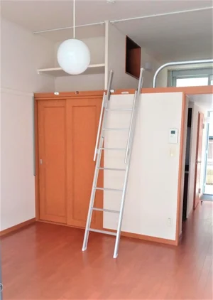 のマンスリーマンション・ウィークリーマンション「レオパレスオネスティⅤ 103(No.1303124)」メイン画像