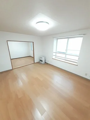 のマンスリーマンション・ウィークリーマンション「クレストールツイン壱番館 201・洋室(No.1303273)」メイン画像