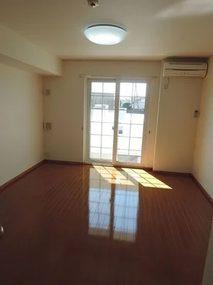 のマンスリーマンション・ウィークリーマンション「ＫＡＴーＵＮ３ 102・洋室(No.1303302)」メイン画像