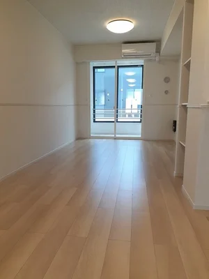 のマンスリーマンション・ウィークリーマンション「キャトル・セゾンⅢ 104・洋室(No.1303443)」メイン画像