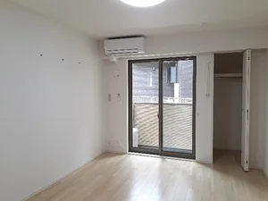 名古屋音楽大学周辺のマンスリーマンション・ウィークリーマンション「バーベナ（Ｖｅｒｂｅｎａ） 101・洋室(No.1303621)」メイン画像