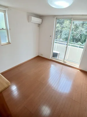 東近江市のマンスリーマンション・ウィークリーマンション「パインビレッジ１０６ 201・洋室(No.1303629)」メイン画像