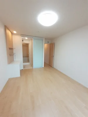 のマンスリーマンション・ウィークリーマンション「グラン・シャリオⅠ番館 102・洋室(No.1303745)」メイン画像