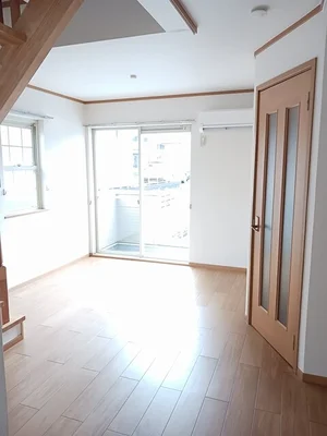 のマンスリーマンション・ウィークリーマンション「Ｊｅｌｌｙビ－ンズ 103・洋室(No.1303838)」メイン画像