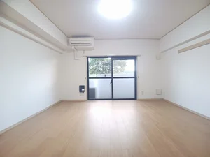 のマンスリーマンション・ウィークリーマンション「グレイスガーデン岬（はな）の山 103・洋室(No.1303876)」メイン画像