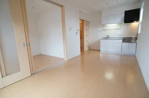 埼玉医科大学短期大学周辺のマンスリーマンション・ウィークリーマンション「カーサ　フェリーチェ 201・洋室(No.1303958)」メイン画像