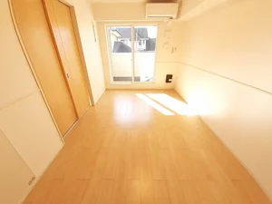 のマンスリーマンション・ウィークリーマンション「プロスペリタ土原 202・洋室(No.1304015)」メイン画像