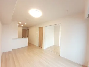 のマンスリーマンション・ウィークリーマンション「レジデンス　プリュⅨ 205・洋室(No.1304051)」メイン画像