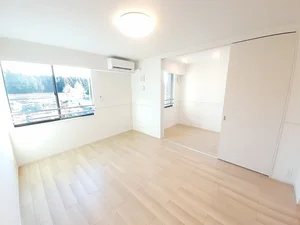 のマンスリーマンション・ウィークリーマンション「ポスト　フォルトナートＡ 202・洋室(No.1304113)」メイン画像