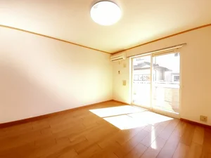 のマンスリーマンション・ウィークリーマンション「フローラルハイツⅢ 102・洋室(No.1304123)」メイン画像