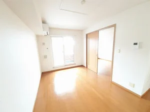 のマンスリーマンション・ウィークリーマンション「ドルチェ　カ－サ 202・洋室(No.1304133)」メイン画像