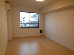 のマンスリーマンション・ウィークリーマンション「ソレイユ．イー 202・洋室(No.1304151)」メイン画像