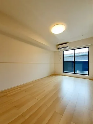 のマンスリーマンション・ウィークリーマンション「サンセール　Ⅲ 202・洋室(No.1304239)」メイン画像