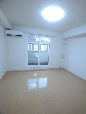 のマンスリーマンション・ウィークリーマンション「ベル　デーアⅠ 202・洋室(No.1304247)」メイン画像