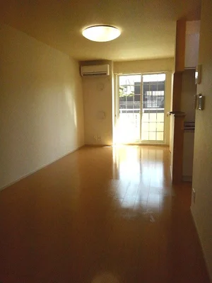 のマンスリーマンション・ウィークリーマンション「サンセレーノ　Ⅱ 103・洋室(No.1304273)」メイン画像