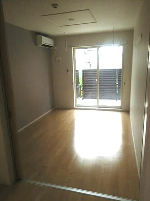 のマンスリーマンション・ウィークリーマンション「ヴァイオレット上峰 102・洋室(No.1304279)」メイン画像