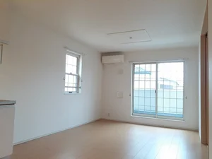 のマンスリーマンション・ウィークリーマンション「メゾン　ミニョン　ノーッ 201・洋室(No.1304369)」メイン画像