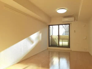 のマンスリーマンション・ウィークリーマンション「メンローブ　アベニュー 302・洋室(No.1304379)」メイン画像