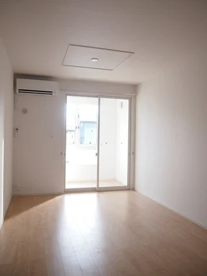 のマンスリーマンション・ウィークリーマンション「リヴ・タウン　Ｔ　Ｂ 101・洋室(No.1304437)」メイン画像