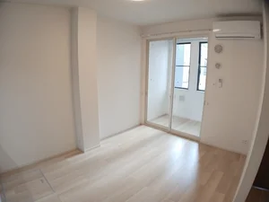 のマンスリーマンション・ウィークリーマンション「シャルマン天童Ⅱ 102・洋室(No.1304457)」メイン画像